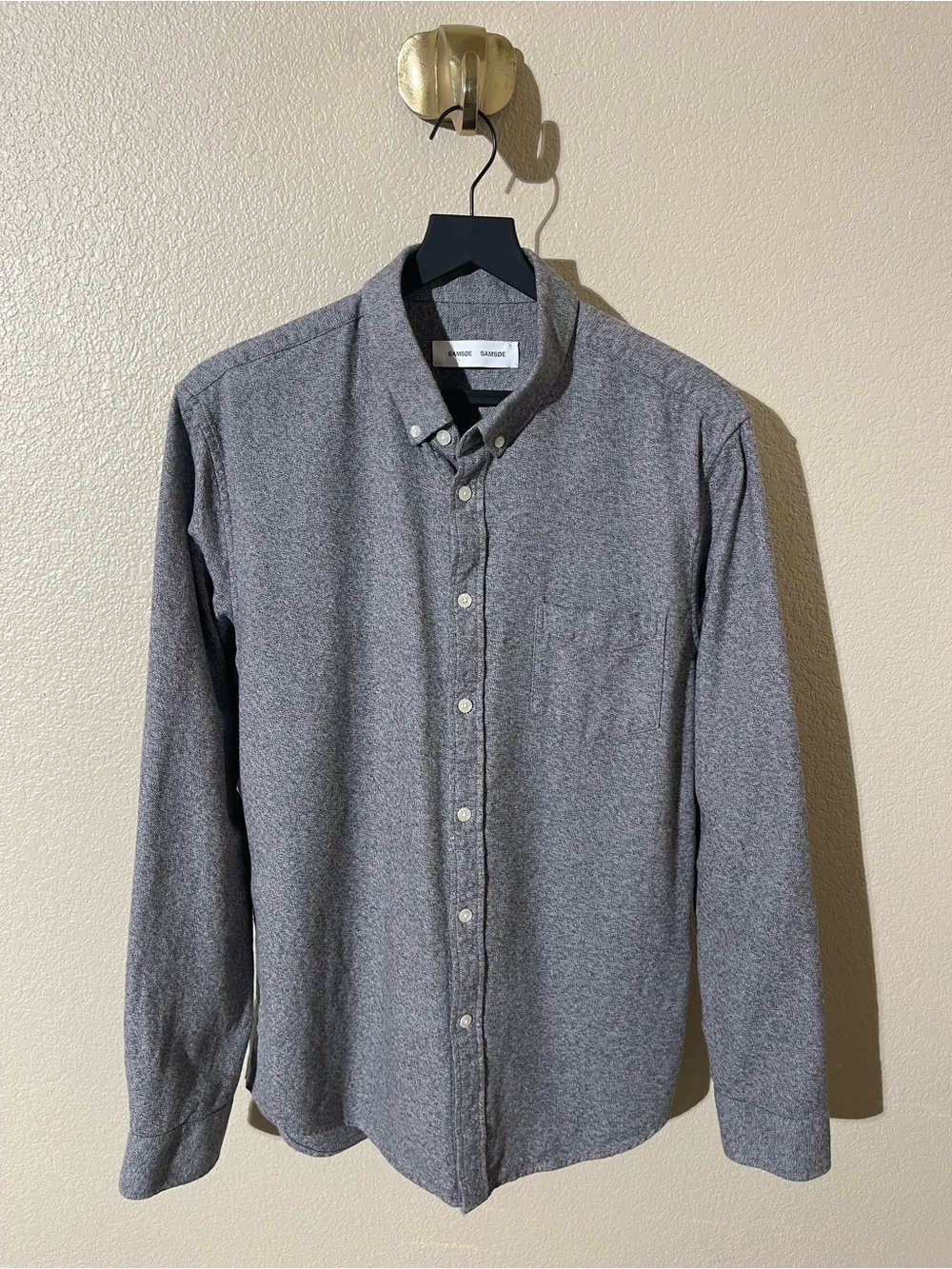 SAMSOE Men's Heather Grey Button-Down Shirt